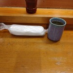 そば処 紫葉庵 - お茶とおしぼり