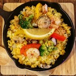 Seafood paella (S)