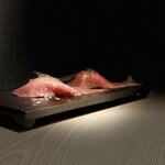 Grilled Sirloin Nigiri Sushi (2 pieces)