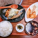 とろさば料理専門店　SABAR - さばの味噌煮定食にさば唐揚げ追加