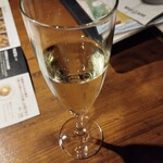 WINEHALL GLAMOUR - 日・月限定の乾杯スパークリング