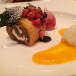 達 菊うら - ﾐｶﾝｿｰｽの大福とﾛｰﾙｹｰｷ