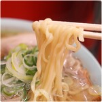 邦ちゃんラーメン - ぴろぴろモチモチな麺