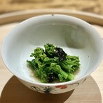 温石 - お口直し　菜花の辛子胡麻浸し。海苔の風味も良いです。