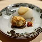 温石 - おでんに見立てた前菜 聖護院大根のふろふき・さつま揚げ・自家製柚子胡椒。