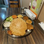 Venu's South Indian Dining - ノン ベジ セット(プーリー)