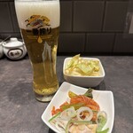 らーめん飛粋 - ビールつまみと特製キャベチャー