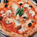 Pizzeria napoletana CANTERA - 