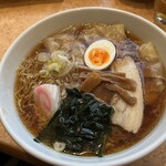 Ichiban Hanten - ワンタン麺 醤油　