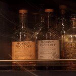 DEN - 低速シャッター中にトロンボーン通過