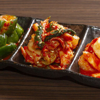 韓国オモニの味を作り続けて60年以上『藤キムチ』の焼肉店。