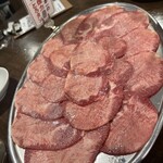 Taishuu Horumon Yakiniku Kemuriki - 