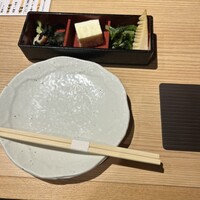 和食 いぶり別邸 有楽町店 - お通しです