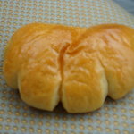 天然酵母パン モネラ - クリームパン