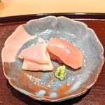 鳥匠 いし井 - 胸肉のきずしとササミ昆布〆