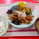浜松トラックステーション 食堂 - 朝食バイキング    630円