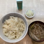 元祖田舎っぺ - 塩肉ねぎ汁ひもかわうどんあつもり