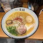 Sapporo Ramen Hagakure - ラーメン&卵トッピング