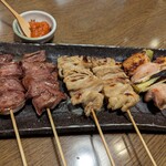 Yakitori Komachan - 豚タン、シロ、とりもも