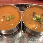 ヘブン - 左がマトンカレー、右が黒豆とチキンのカレーで辛さは激辛