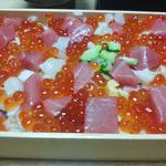 春寿司 - 人気のバラちらしはお土産に