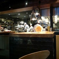 キハチ 青山本店 - オープンキッチン
