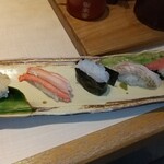 Kanazawa Kaitenzushi Kirari - トロ、ノドグロ、白海老、蟹、貝