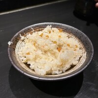 ダイナミックキッチン＆バー 燦 大阪店 - カニといくらの釜飯(だったと思う)