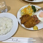 キッチンヨッチ - 