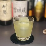 Relaxing bar Voyage - ① パイナップルのカイピリシマ