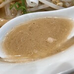 三ん寅 - 旨味の強い絶品味噌スープ