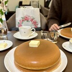 ウエスト ベイカフェ ヨコハマ - ホットケーキ(2枚)とコーヒー