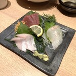 北海道魚鮮水産 - お刺身盛り合わせ。