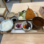 Shunna Shungyo Itsuki Sakaba - 特大アジフライ定食