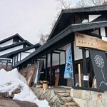 石臼挽き 純手打そば​ はなび野 - 