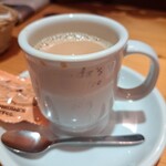 コメダ珈琲店 - カップのデザインが擦りきれてしまう程　使い込まれた物。