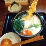 久松うどん　はなしょう - 鍋焼き（海老天）と梅おかかおにぎり