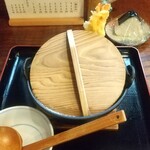 久松うどん　はなしょう - 蓋付きで登場！