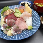 限定海鮮丼