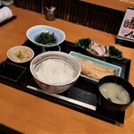 双寿 - 日替わり特別御膳 B【アコウ鯛の開き & 鰤トロの造り】　1,500円