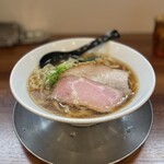 純手打ち だるま - 醤油らーめん(麺大盛)1020円