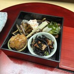 天ぷら はせ川 - 先付けはなかなかの品揃え