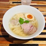 Menya Oyayubi - ワンタンラァ麺肉1海老1しお山椒