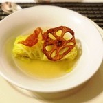 トラットリア・アルベロ - 鮮魚のロールキャベツ仕立て　生ハムのクロカンテとともに