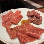 焼肉 哲 - 左カルビ　中ロース　右ハラミ