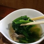 キッチン ブルー グローブ - 具沢山なスープ