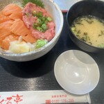 まぐろ亭 - サーモンねぎとろ丼