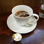 キッチン ブルー グローブ - ミルクを入れます