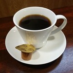 キッチン ブルー グローブ - ホットコーヒーのアップ