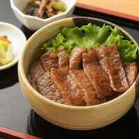 仙台牛 極上カルビ丼
